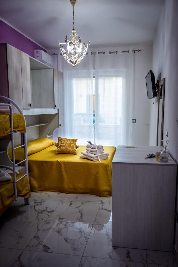 Bed and Breakfast Le Colonne Racale Zewnętrze zdjęcie